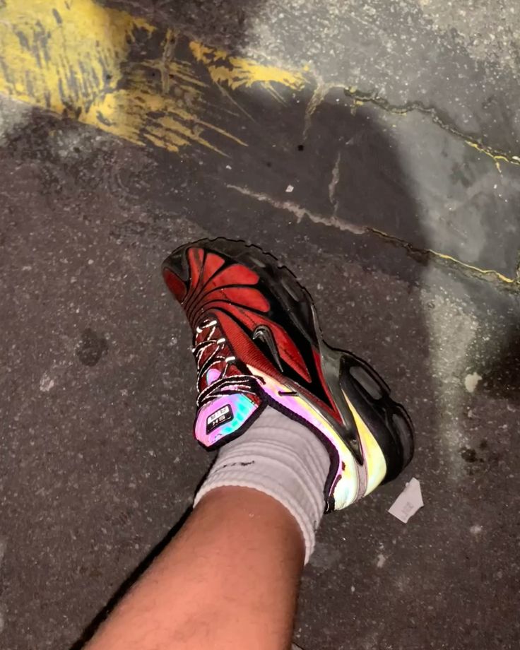 Skpta x Air Max TLWND Red - WOMEN